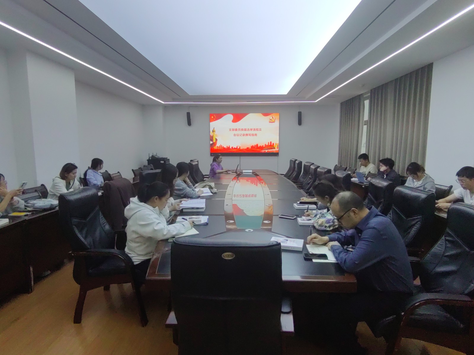 新闻照片1.jpg